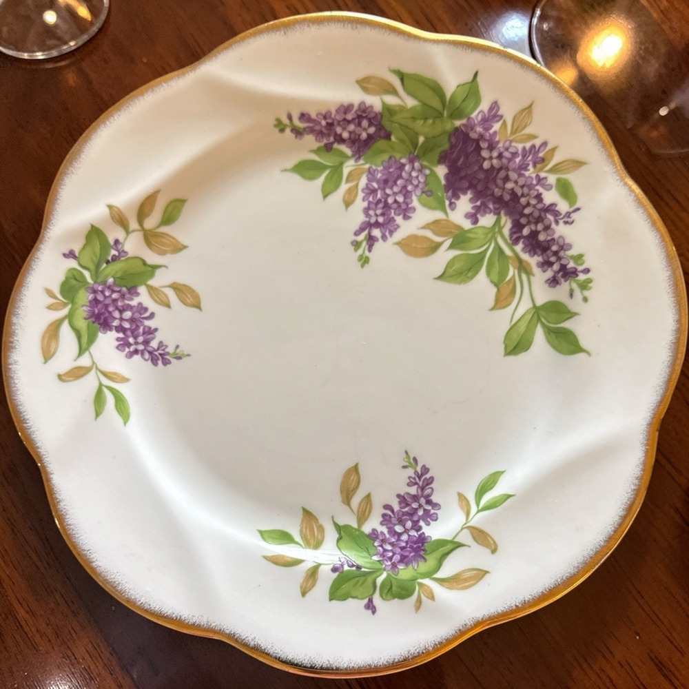 Vintage Salisbury England Bone China "Lilac" 8" Salad Dessert Plate Gold Trim